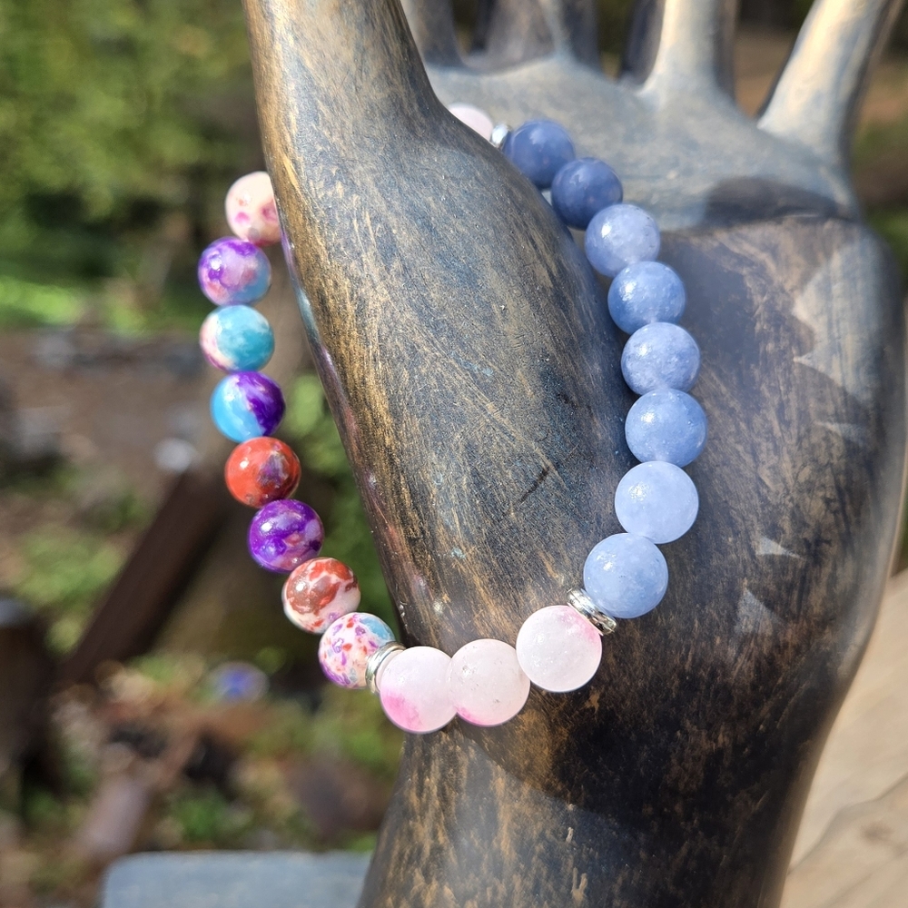 Chalcedony Soldalite & Desert agate natural crystal gemstone stretch bracelet - Picture 5 of 7